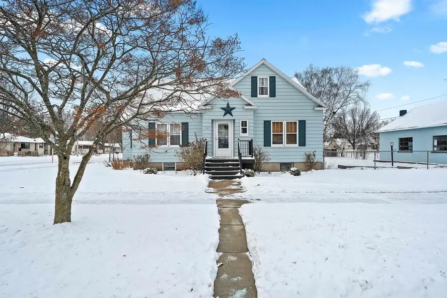 1717 CHURCH STREET, Marinette, WI 54143 - #2