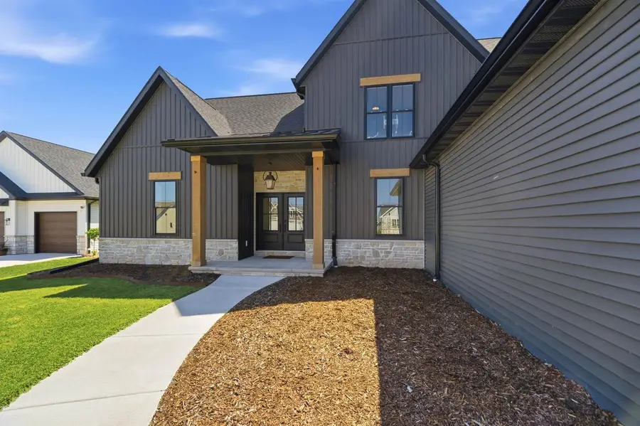 N9250 CASSANDRA WAY, Appleton, WI 54915 - #2