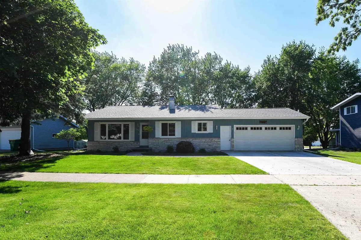 1006 MARTIN AVENUE, Fond Du Lac, WI 54935 - #1