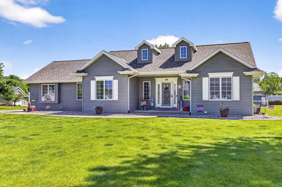 1795 GATEWAY MEADOWS LANE, Neenah, WI 54956 - #2