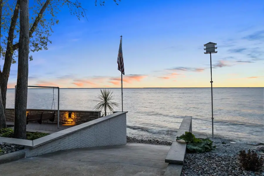5035 EDGEWATER BEACH ROAD, Green Bay, WI 54311 - #3