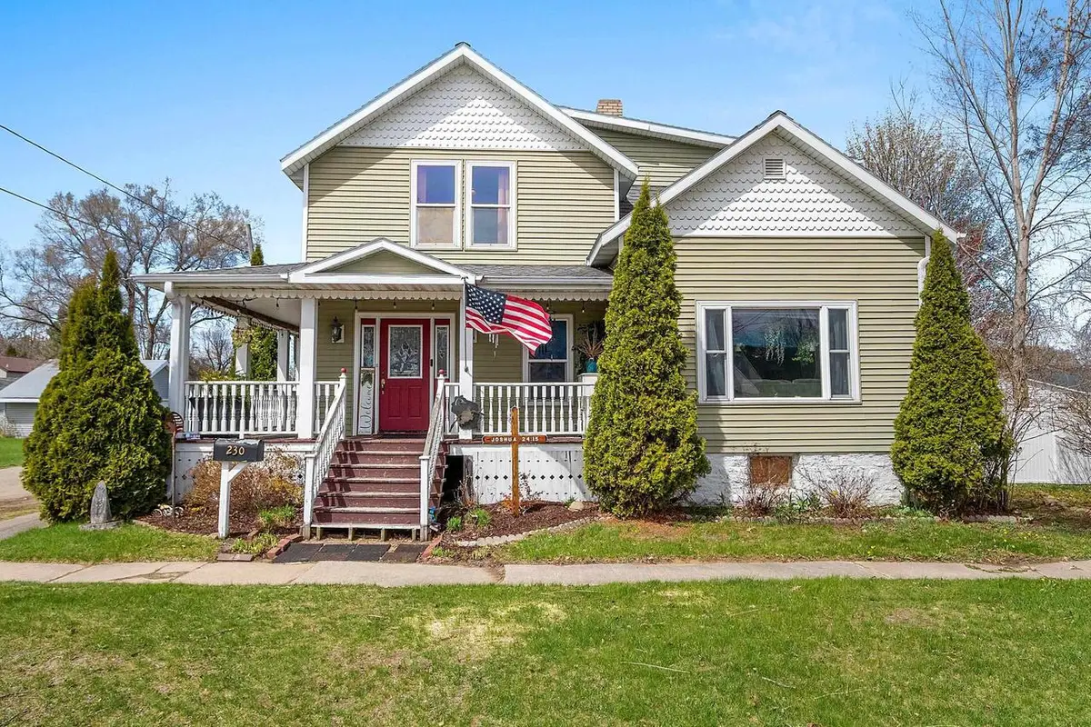 230 PINE STREET, Peshtigo, WI 54157 - #1