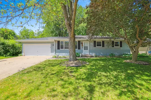 89 HILLOCK COURT, Appleton, WI 54914