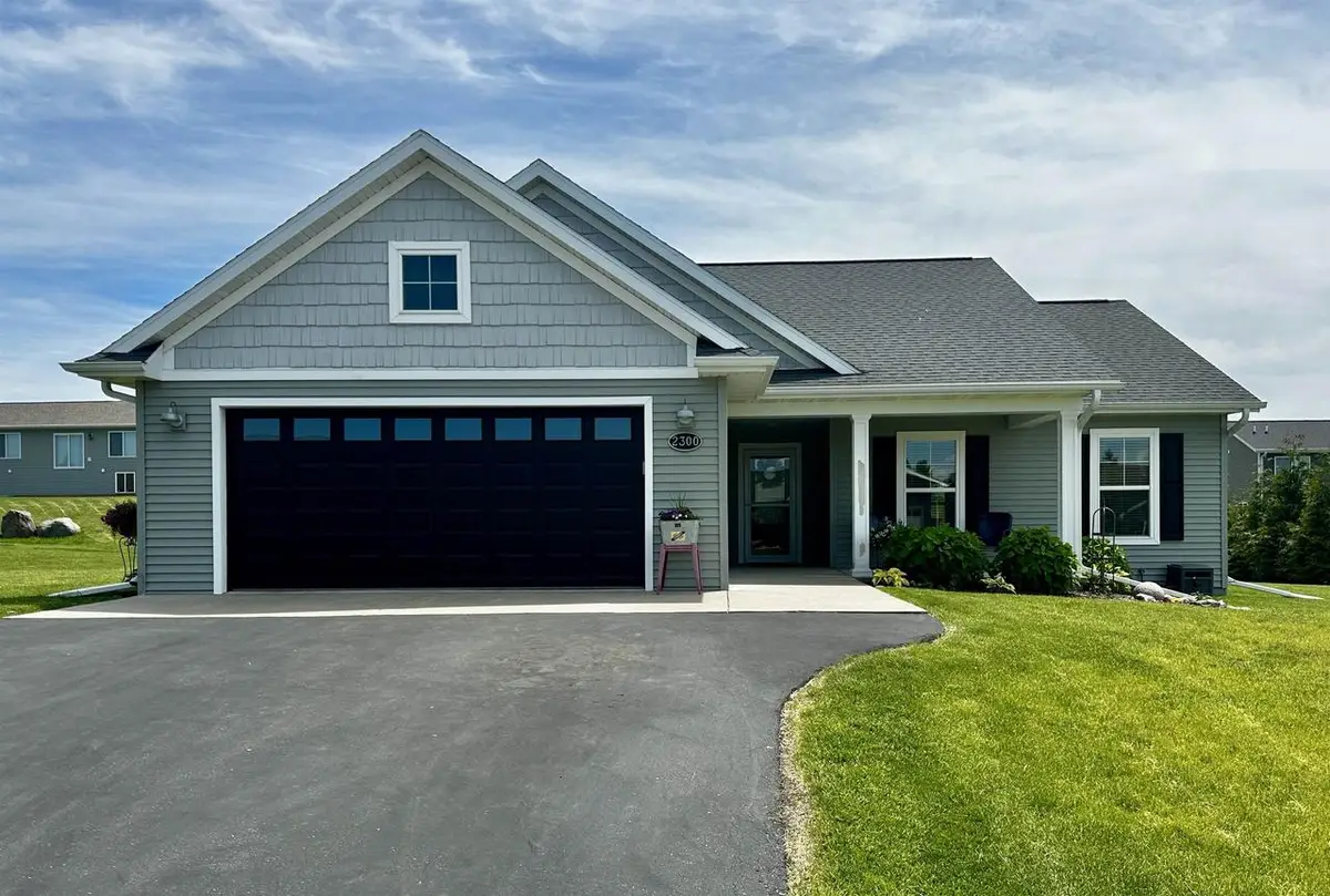 2300 MAYEK DRIVE, Waupaca, WI 54981 - #1