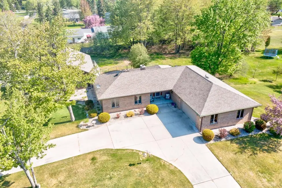 4974 VIEW 17.5 DRIVE, Escanaba, MI 49829 - #1