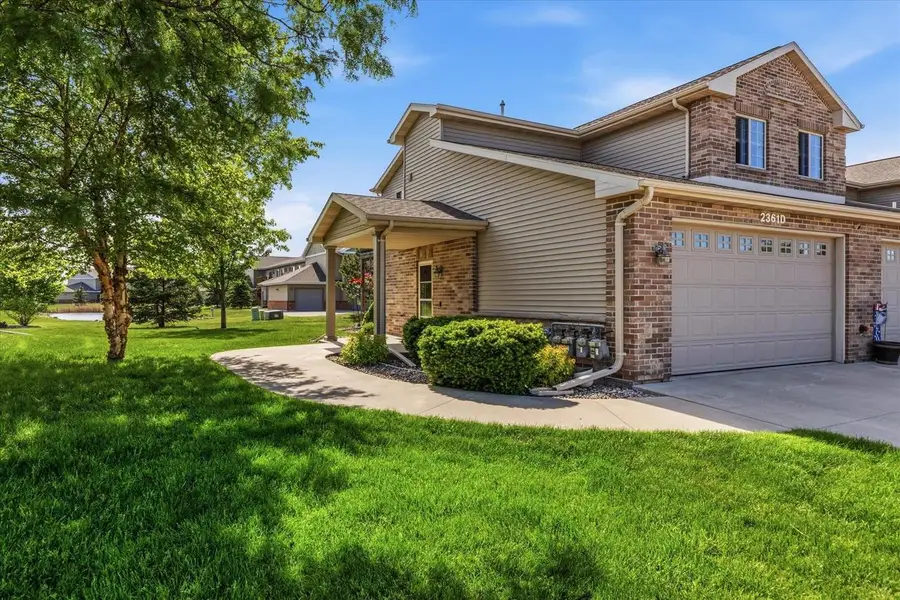 2361 E PLANK CIRCLE  #D, Appleton, WI 54915 - #3