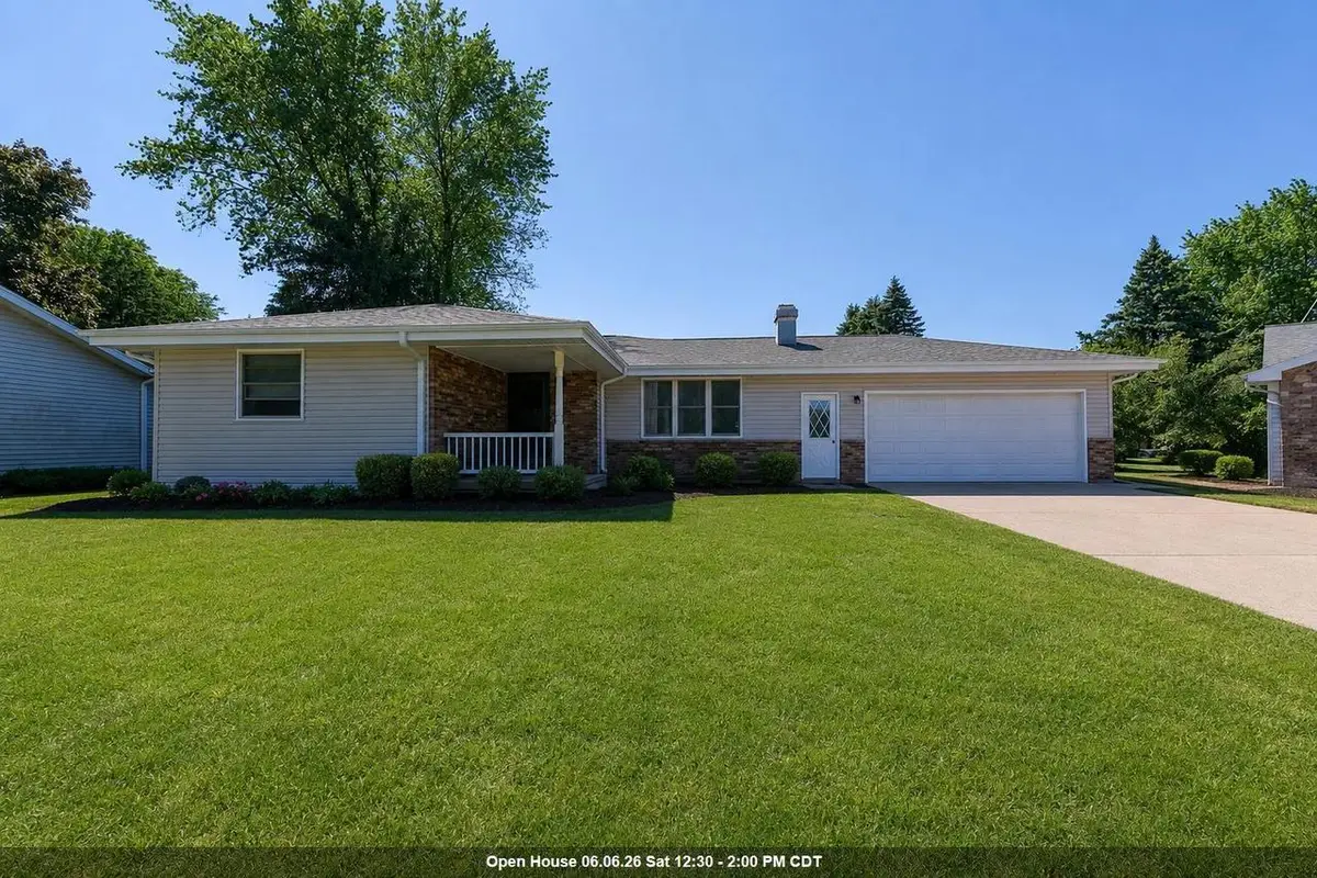 2149 N CONNIES COURT, Appleton, WI 54914 - #1
