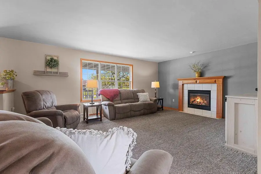5071 SNAPDRAGON CIRCLE, Little Suamico, WI 54141 - #3