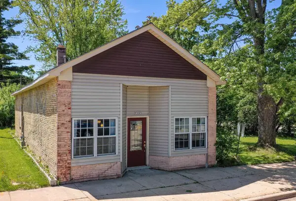 W5643 MAIN STREET, Nichols, WI 54152