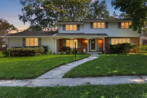 120 IROQUOIS AVENUE, Green Bay, WI 54301