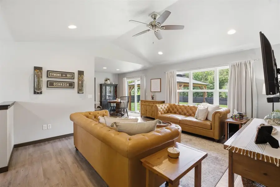 3308 ISAAC LANE, Oshkosh, WI 54902 - #3