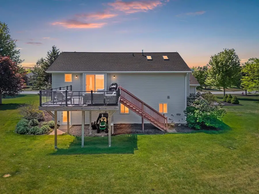3054 SEAFARER WAY, Suamico, WI 54173 - #2