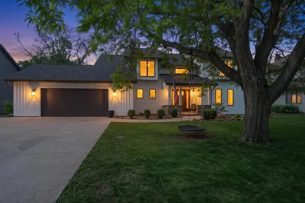 1825 EAGLE DRIVE, Neenah, WI 54956