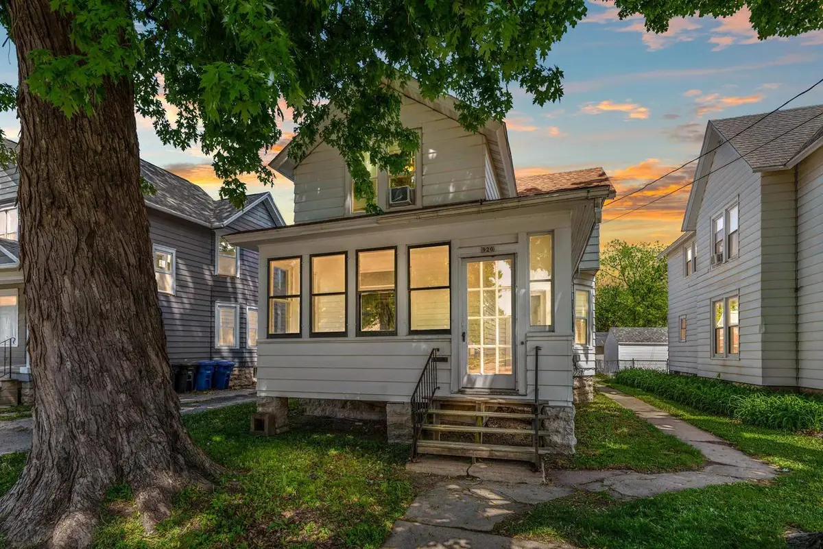 920 WISCONSIN STREET, Oshkosh, WI 54901 - #1