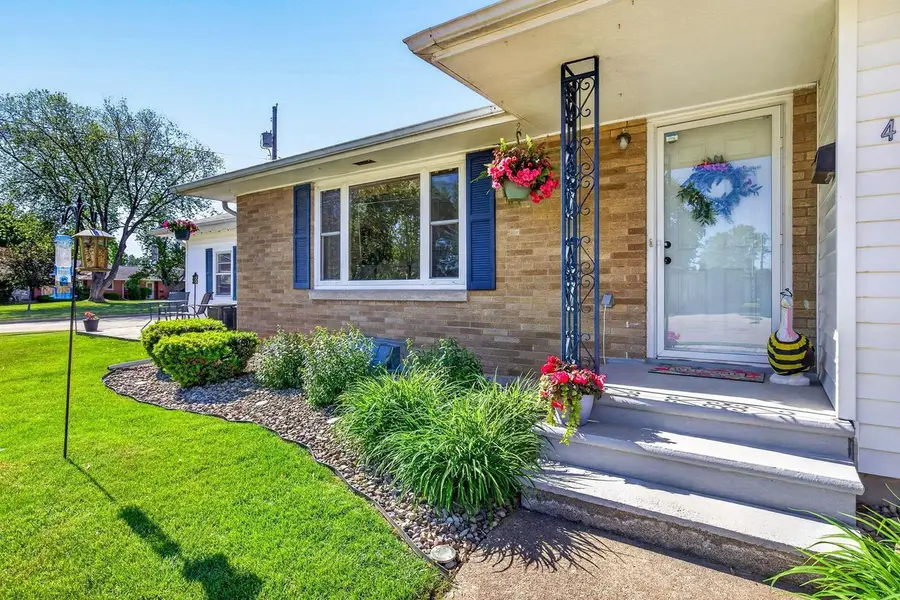 415 E 16TH STREET, Kaukauna, WI 54130 - #2
