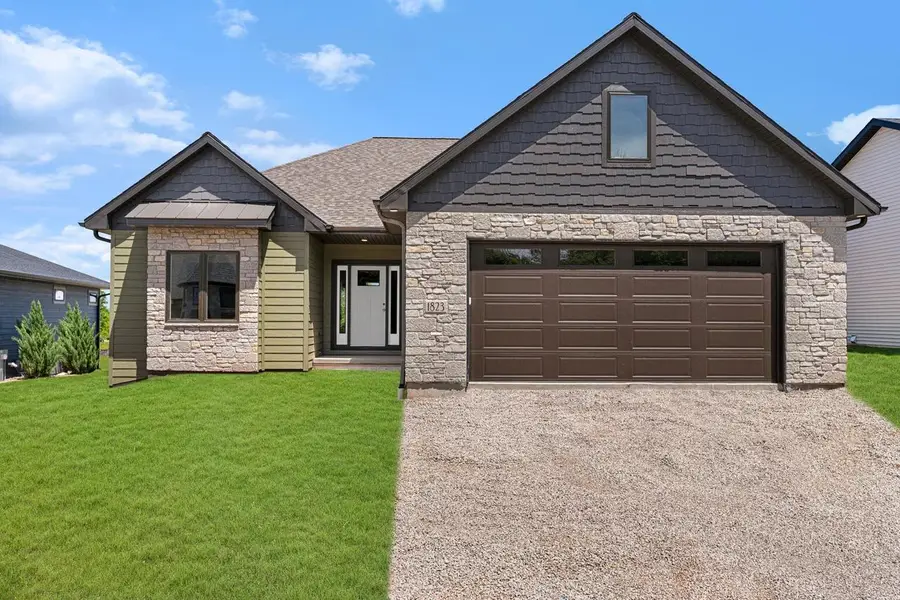 1823 BOBBY JONES DRIVE, De Pere, WI 54115 - #2