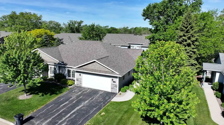 1274 CAMERON CIRCLE, Neenah, WI 54956 - #2
