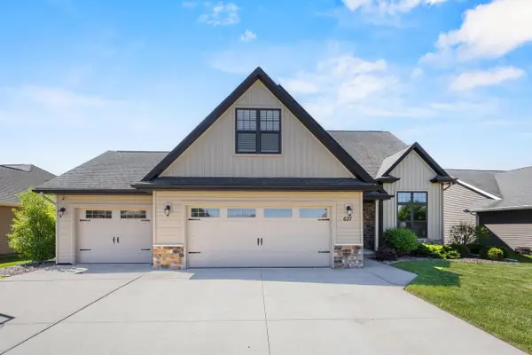 631 PEBBLESTONE CIRCLE, Hobart, WI 54155
