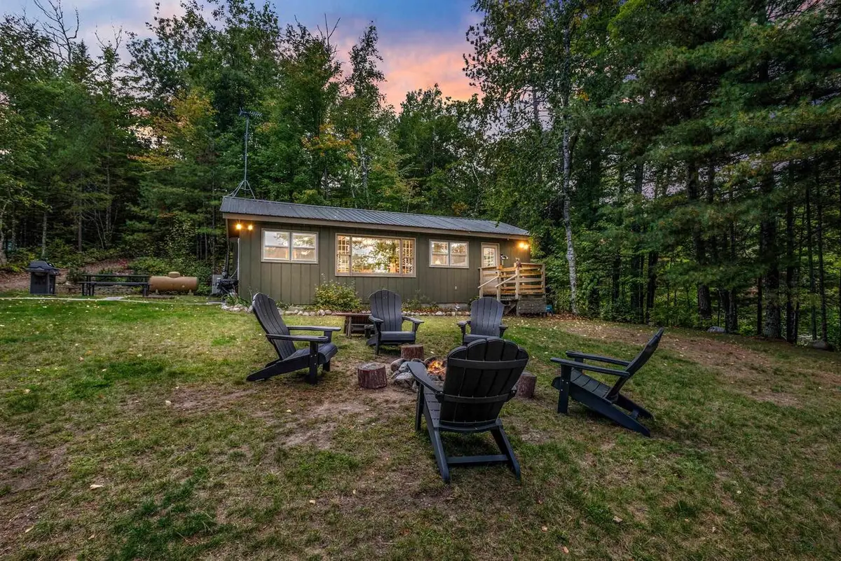 15518 W MCKINLEY LANE, Silver Cliff, WI 54140 - #1
