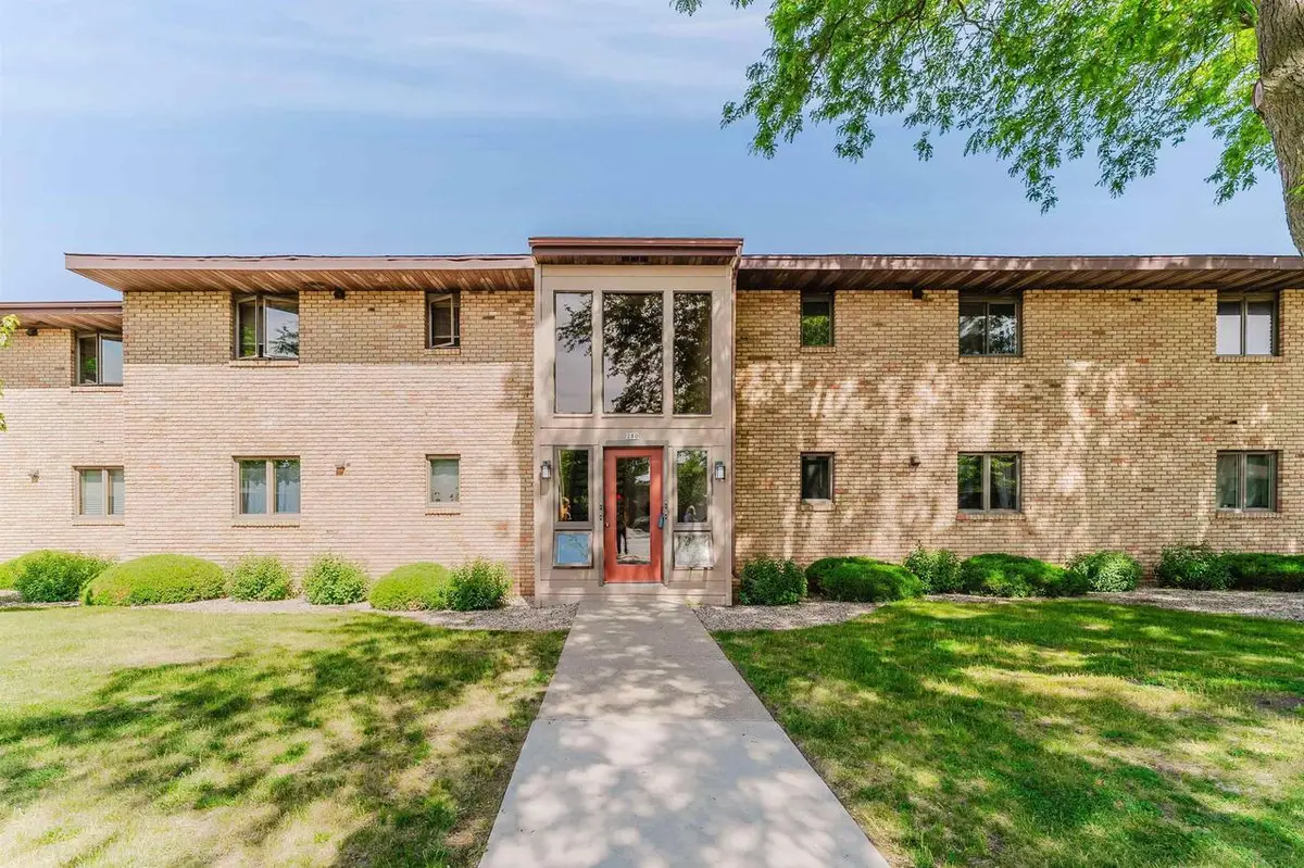 280 N CAMPBELL ROAD, Oshkosh, WI 54902 - #1