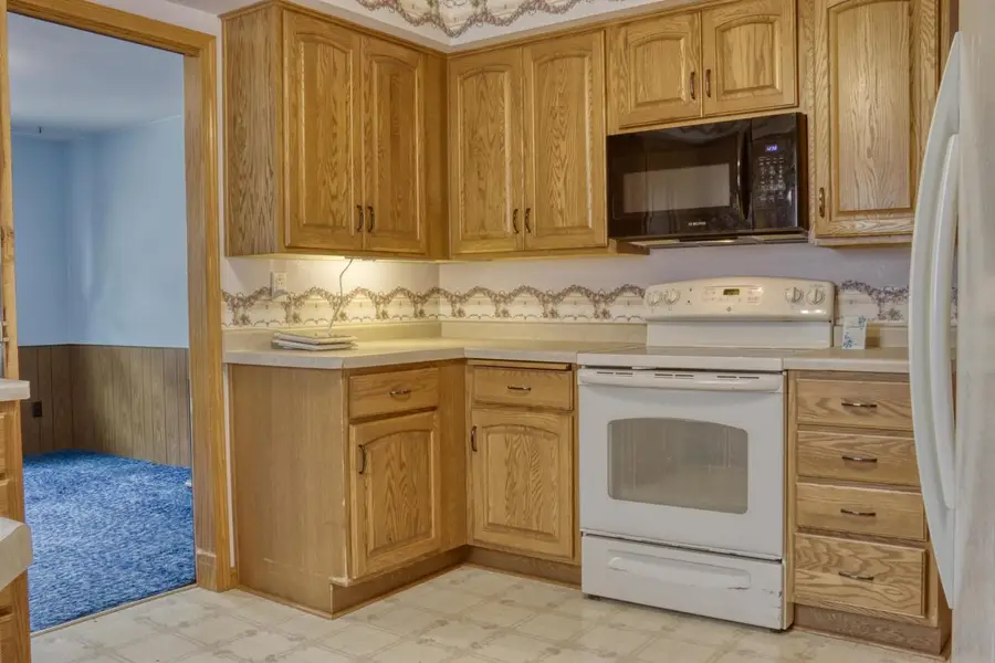 921 W WEILAND AVENUE, Appleton, WI 54914 - #2