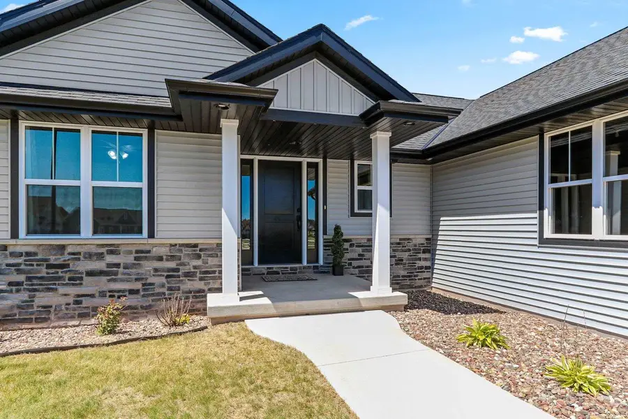 2174 POTTER DRIVE, De Pere, WI 54115 - #3