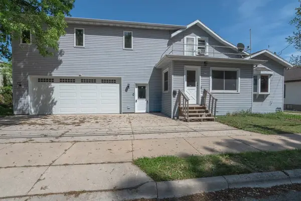 124 S CUSTER STREET, Brillion, WI 54110