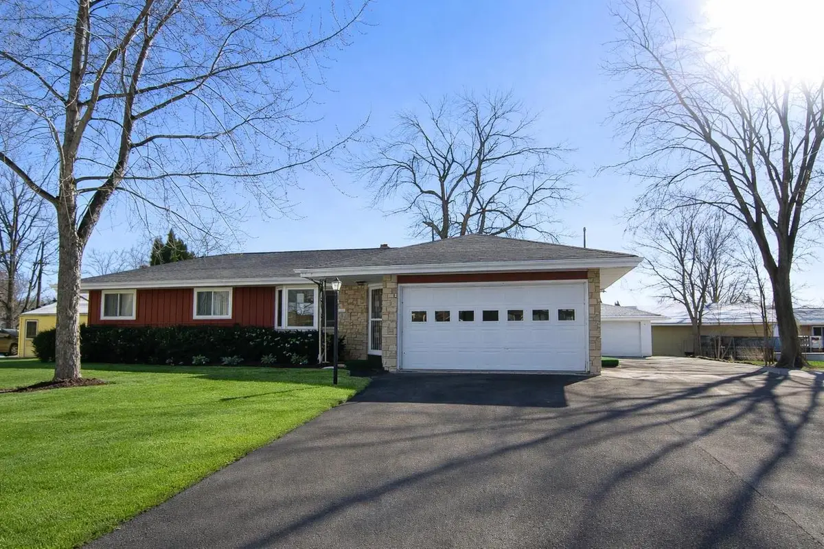 1905 ROOSEVELT AVENUE, Oshkosh, WI 54901 - #1