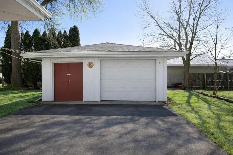 1905 ROOSEVELT AVENUE, Oshkosh, WI 54901 - #2