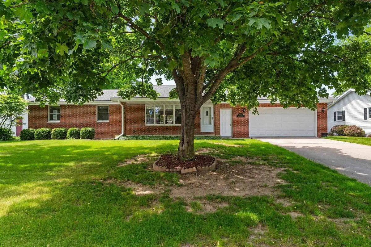 537 PLEASANT WAY, Seymour, WI 54165 - #1