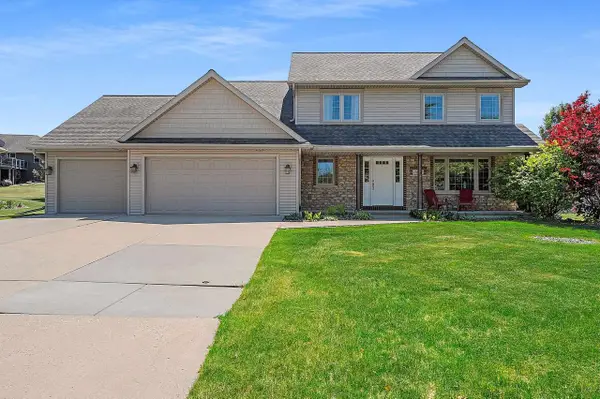 3437 SANDGATE CASTLE DRIVE, Green Bay, WI 54313