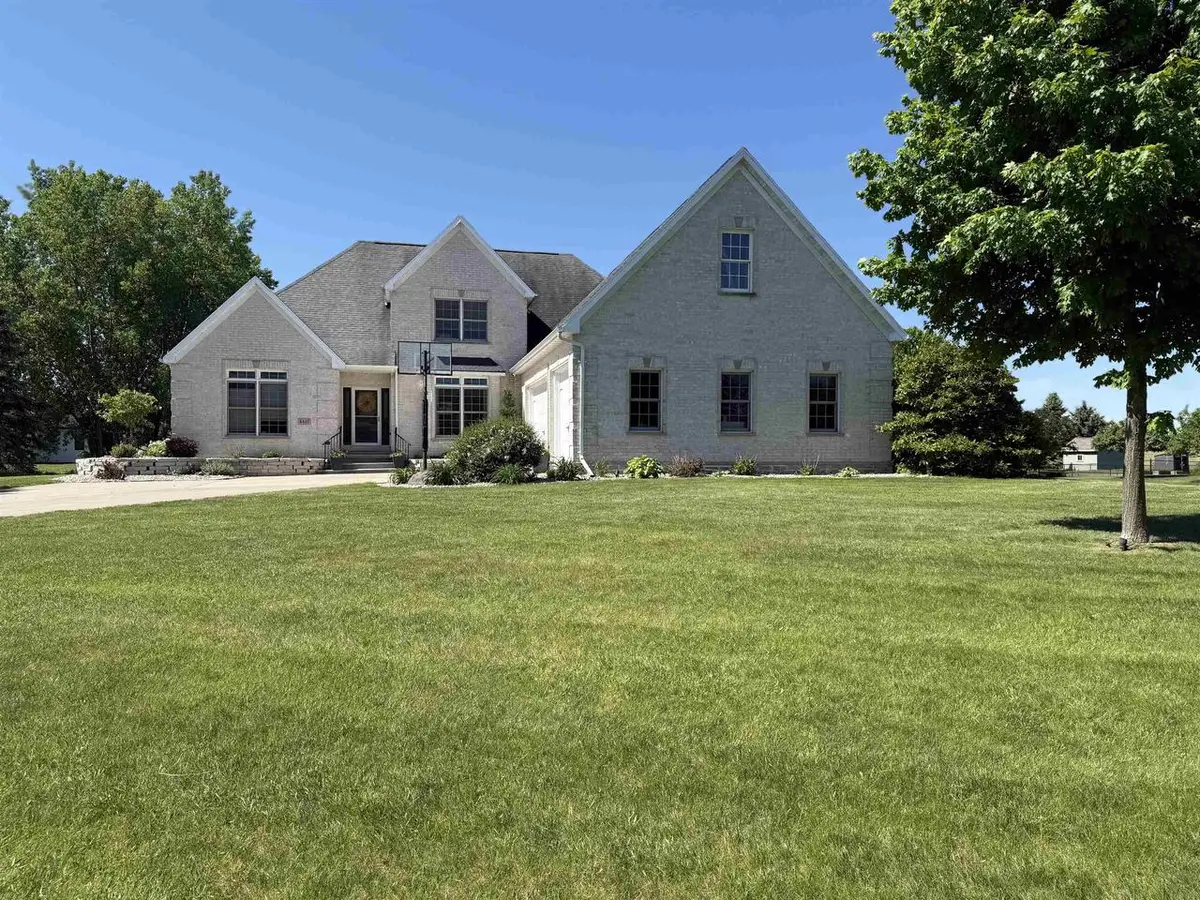 4447 HARBOR VILLAGE DRIVE, Omro, WI 54963 - #1