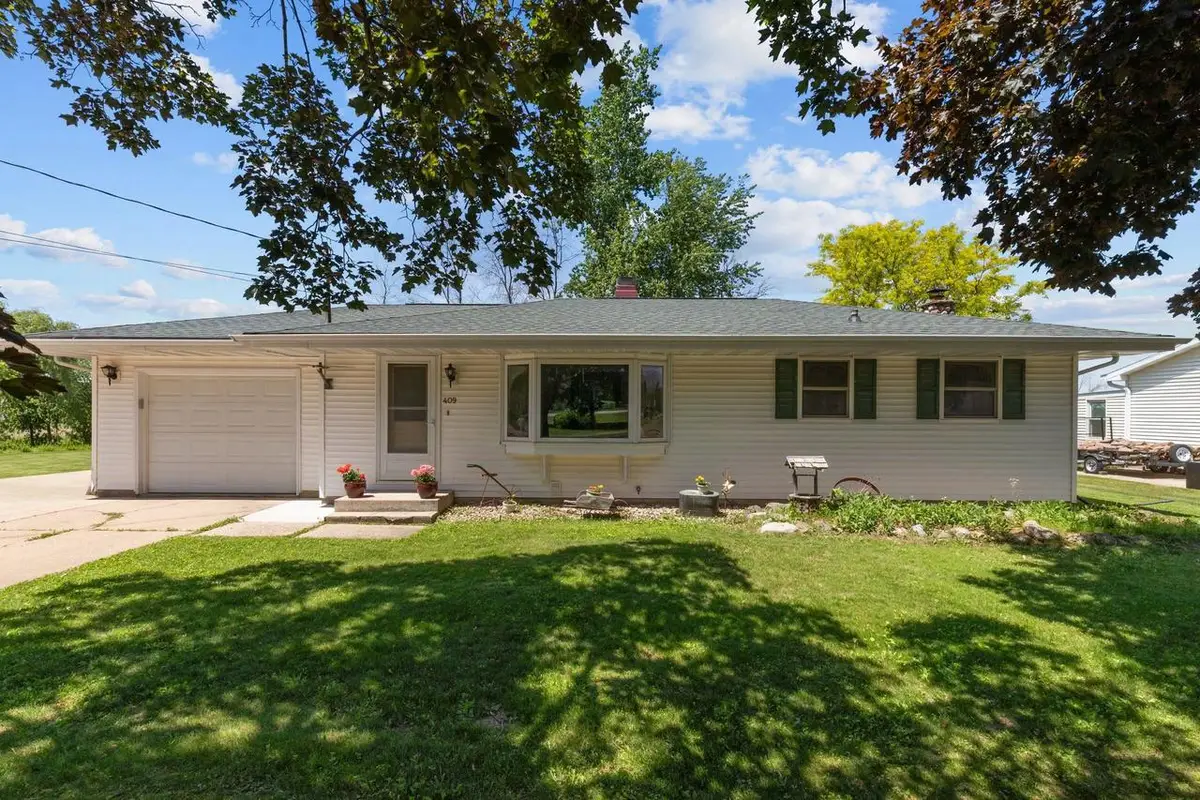 409 E MARY STREET, Black Creek, WI 54106 - #1