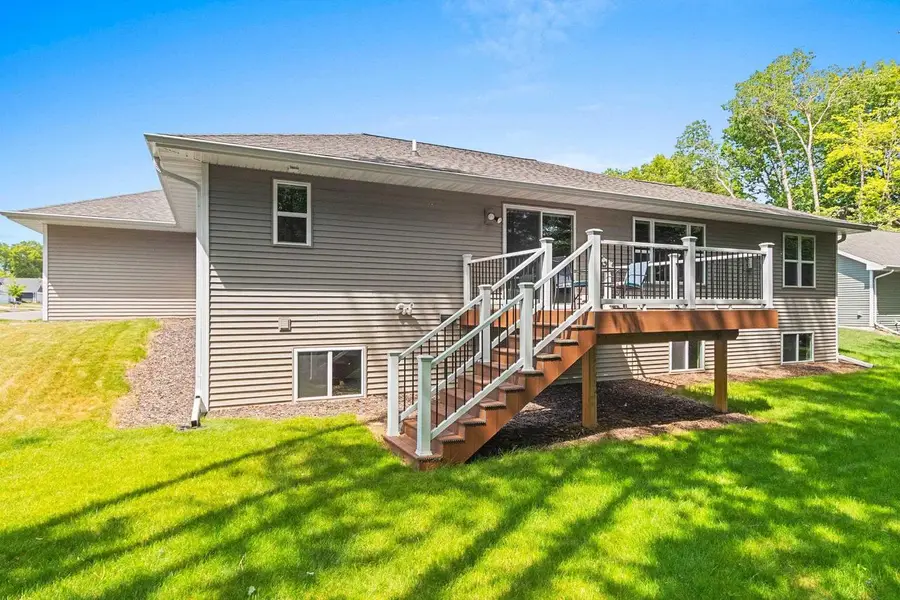 2731 CRESTWOOD SPRINGS COURT, Green Bay, WI 54304 - #3