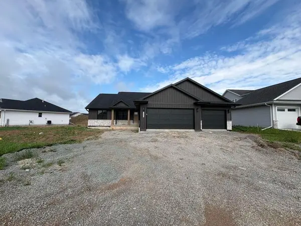 1399 CROSSROADS DRIVE, De Pere, WI 54115