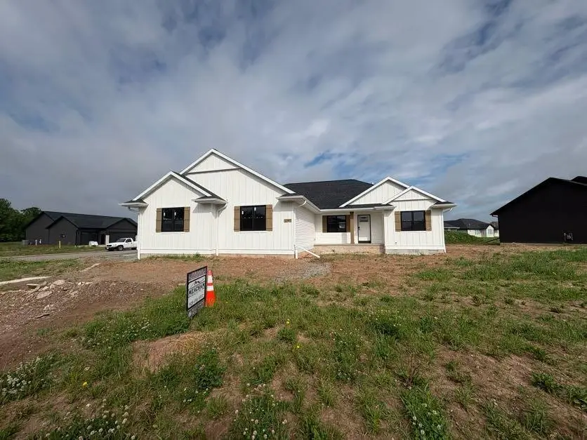 1387 CROSSROADS DRIVE, Hobart, WI 54114 - #1