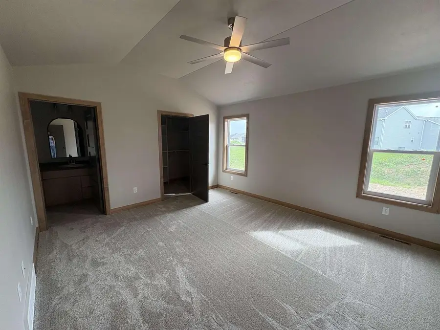 1400 DIVINITY DRIVE, De Pere, WI 54115 - #3