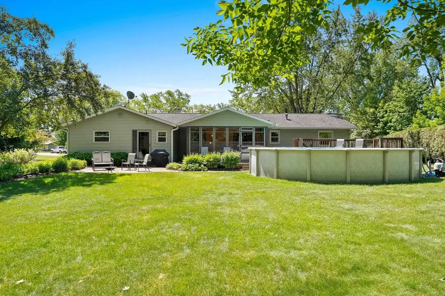 204 W HIGHLAND DRIVE, Oconto Falls, WI 54154 - #2