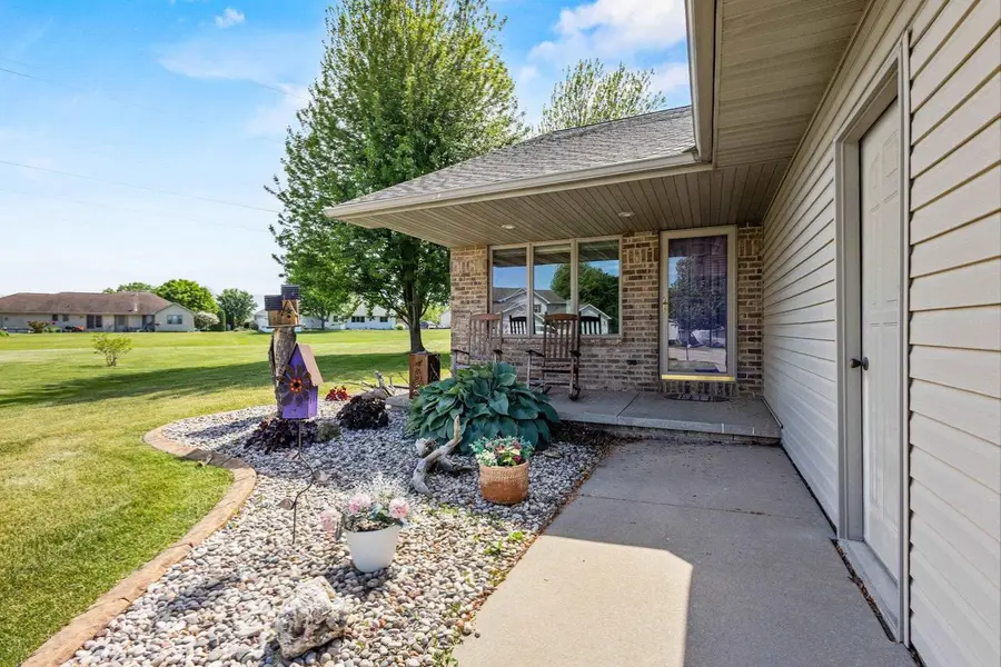 N9513 CATHY COURT, Appleton, WI 54915 - #2