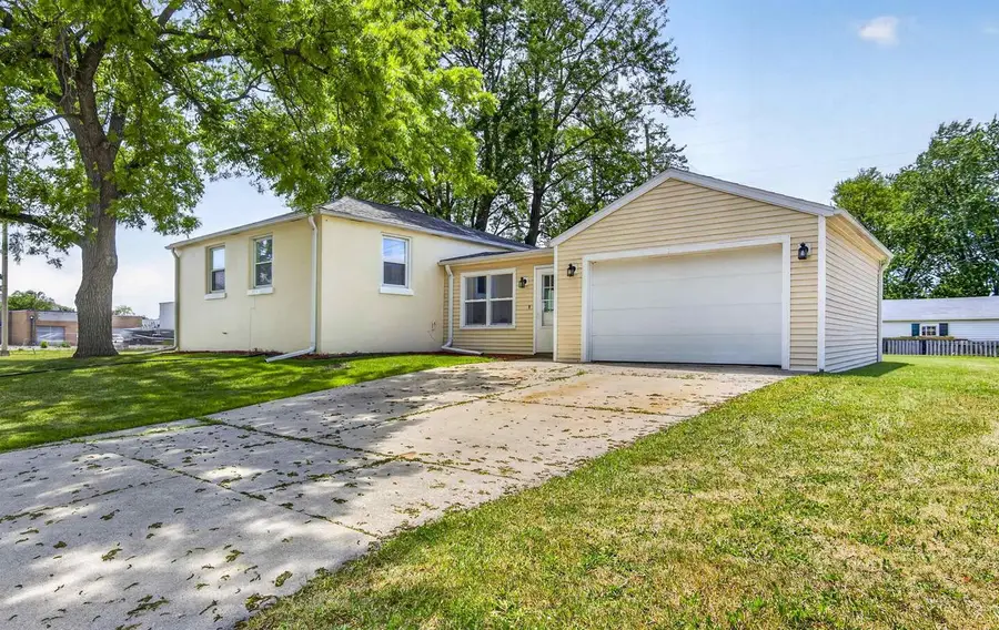 801 W SCOTT STREET, Fond Du Lac, WI 54937 - #3