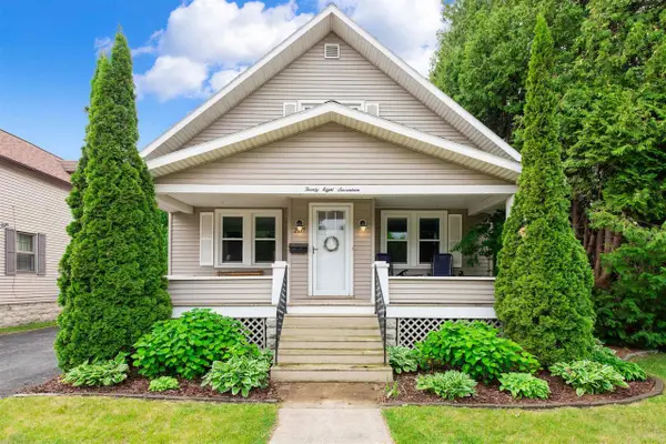 2817 HALL AVENUE, Marinette, WI 54143