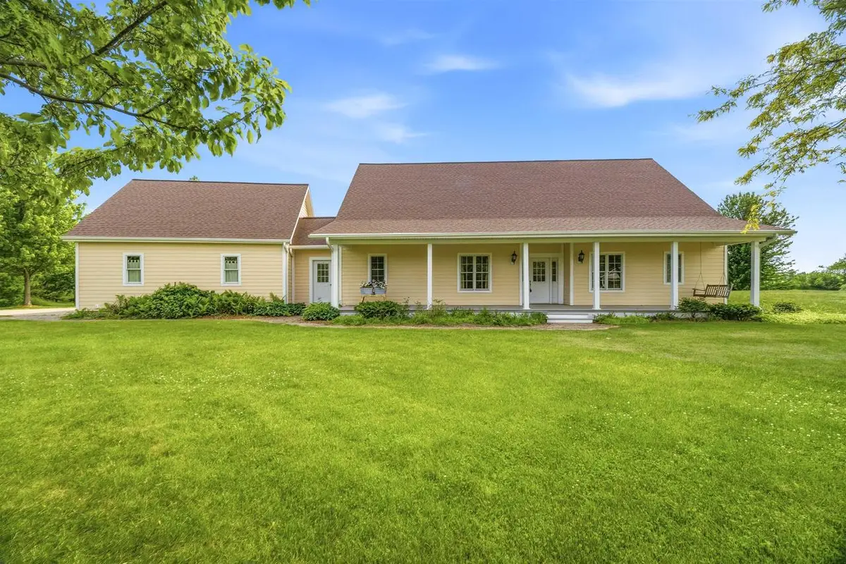 W3549 CENTER VALLEY ROAD, Freedom, WI 54913 - #1