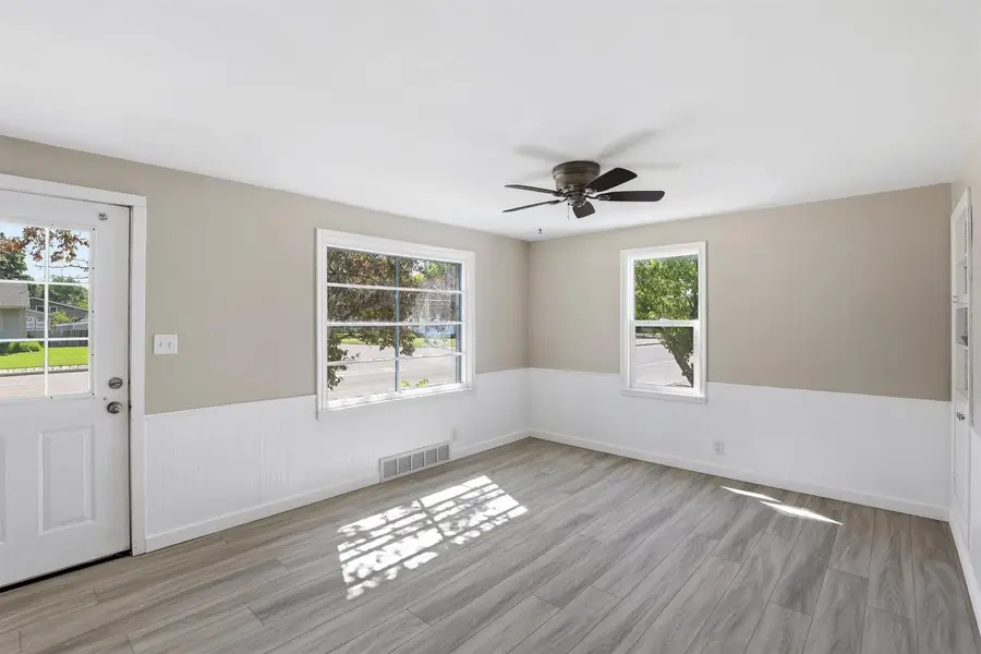 1831 S ONEIDA STREET, Appleton, WI 54915 - #2