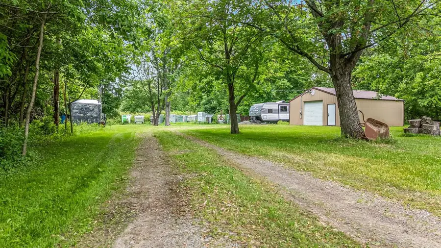 825 WELCOME ROAD, Menasha, WI 54952 - #2