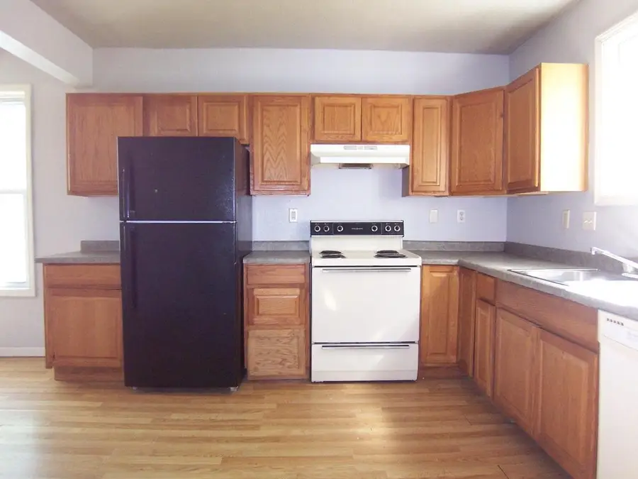 1214 S GREENWOOD AVENUE, Green Bay, WI 54304 - #3
