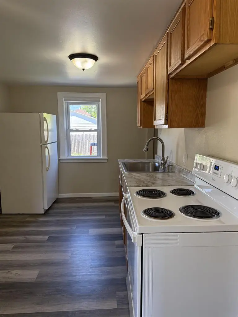 813 ROOSEVELT STREET, Menasha, WI 54952 - #2