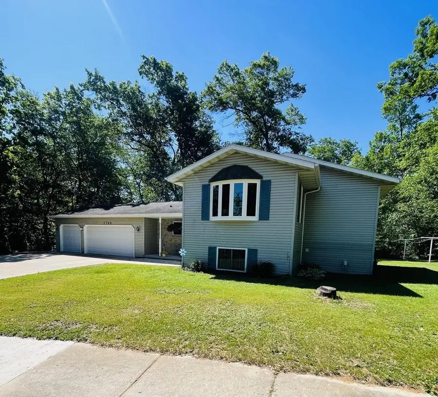 2769 CHIEF HILL DRIVE, Green Bay, WI 54313 - #2