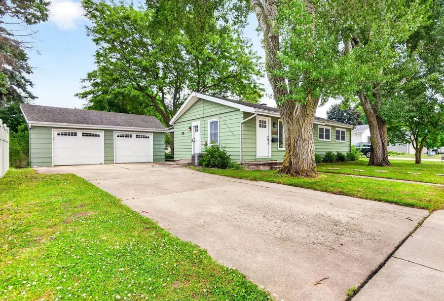 1910 GEORGIA STREET, Oshkosh, WI 54902 - #2