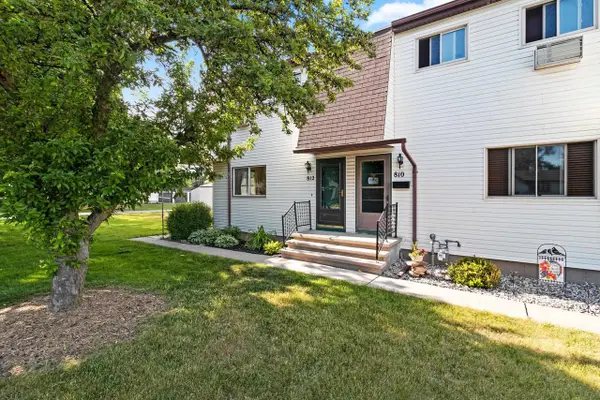 812 KAY KOURT, Neenah, WI 54952