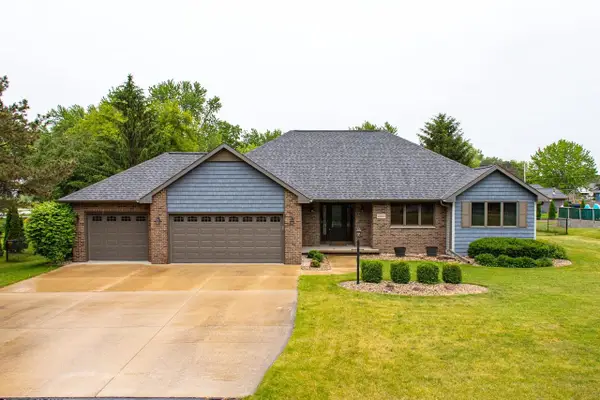 W6517 GREENWOOD COURT, Greenville, WI 54942